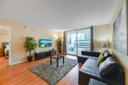 1200 Brickell Bay Dr 2120, Miami, Florida 33131, USA
