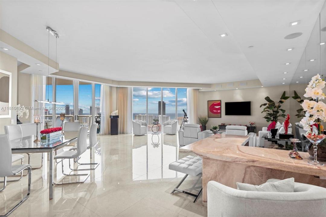 21200 Point Pl TS2804, Aventura, Floride 33180, États-Unis