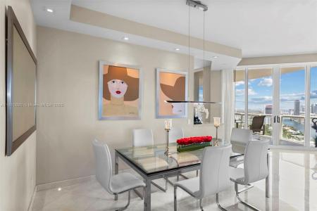 21200 Point Pl TS2804, Aventura, Florida 33180, USA