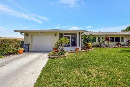 13097 Via Minerva, Delray Beach, Florida 33484, USA