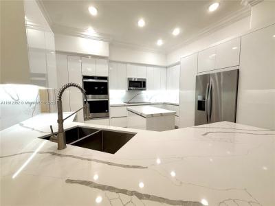 2547 Montclaire Cir 2547, Weston, 佛罗里达州 33327, 美国