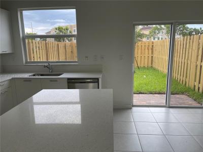 12171 NW 23th Court, Miami, Florida 33167, USA