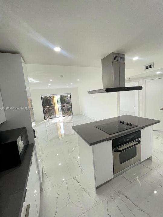 8290 Lake Dr 427, Doral, 佛羅里達州 33166, 美國