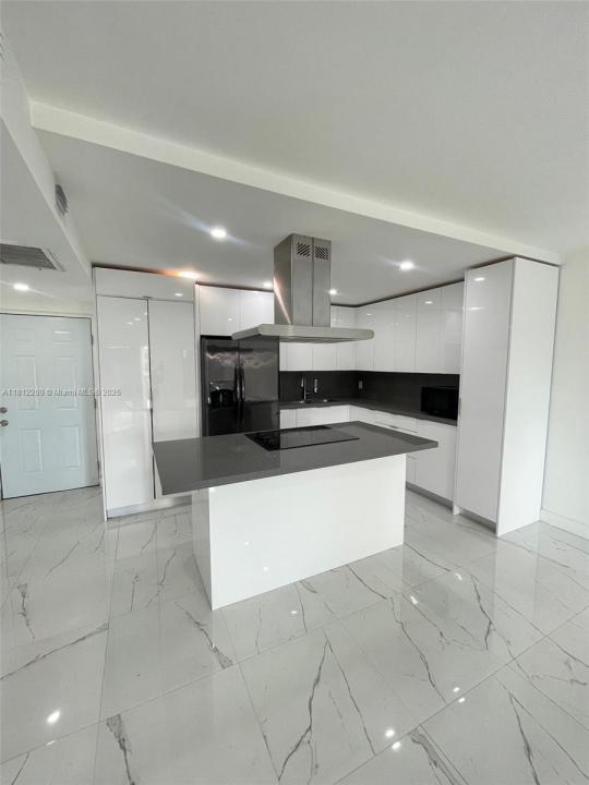 8290 Lake Dr 427, Doral, 佛羅里達州 33166, 美國