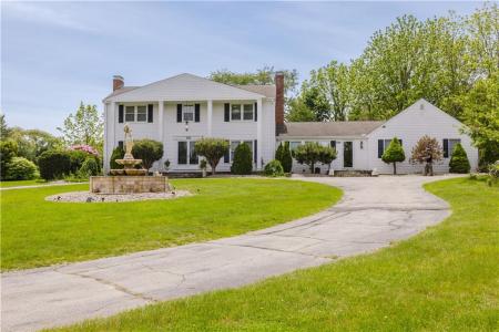 129 Lawrence Drive, Portsmouth, RI 02871, USA