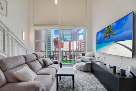 244 Biscayne Blvd 644, Miami, Florida 33132, USA