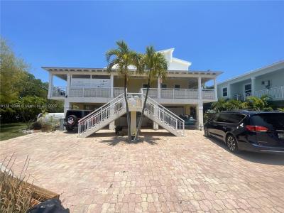 894 Ellen Dr, Key Largo, Florida 33037, USA
