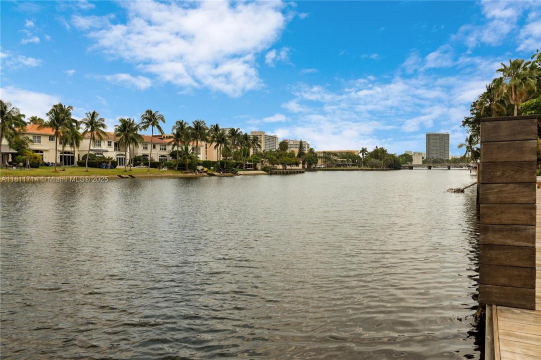 1601 Diplomat Pkwy, Hollywood, Florida 33019, Stati Uniti