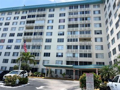 4330 Hillcrest Dr 619, Hollywood, Florida 33021, USA