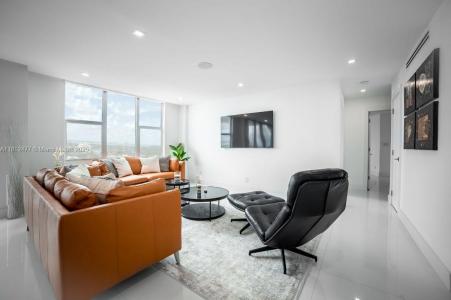 5600 Collins Ave 14K, Miami Beach, Florida 33140, USA
