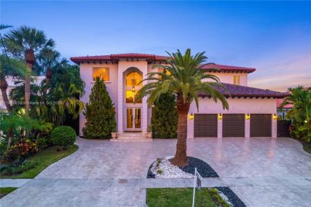 13255 Biscayne Bay Ter, North Miami, Florida 33181, USA