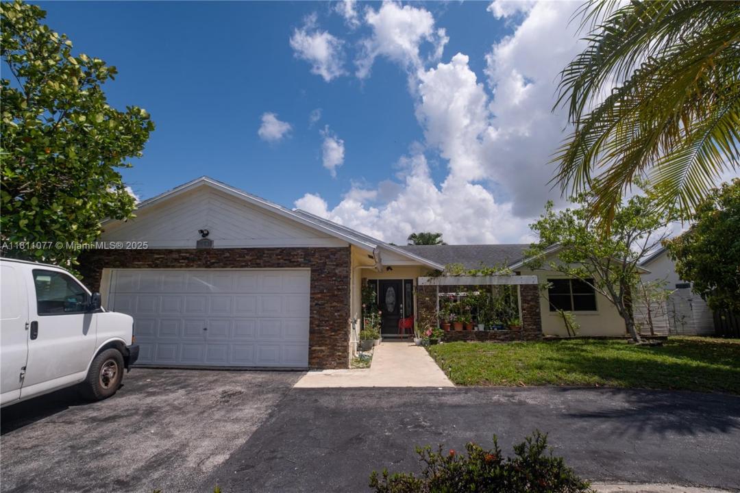 8521 NW 53rd St, Lauderhill, Flórida 33351, Estados Unidos