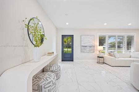 17243 SW 87th Ave, Palmetto Bay, Florida 33157, USA