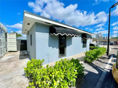 2180 NW 23rd Ct Cottage, Miami, Florida 33142, USA