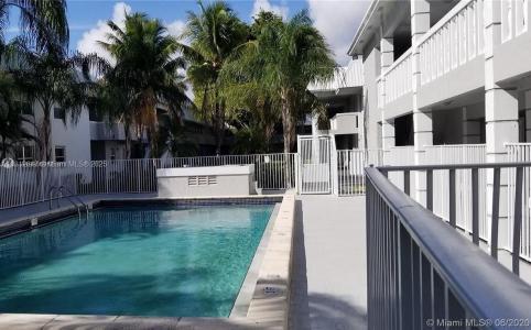 17255 SW 95th Ave D-349, Palmetto Bay, Florida 33157, USA