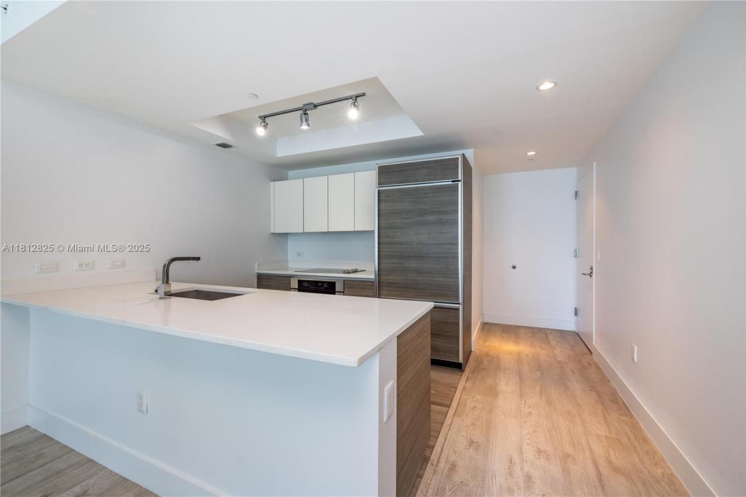 1100 S Miami Ave 1704, Miami, Florida 33130, Stati Uniti