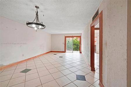1950 W 56th St 2311B, Hialeah, Florida 33012, USA
