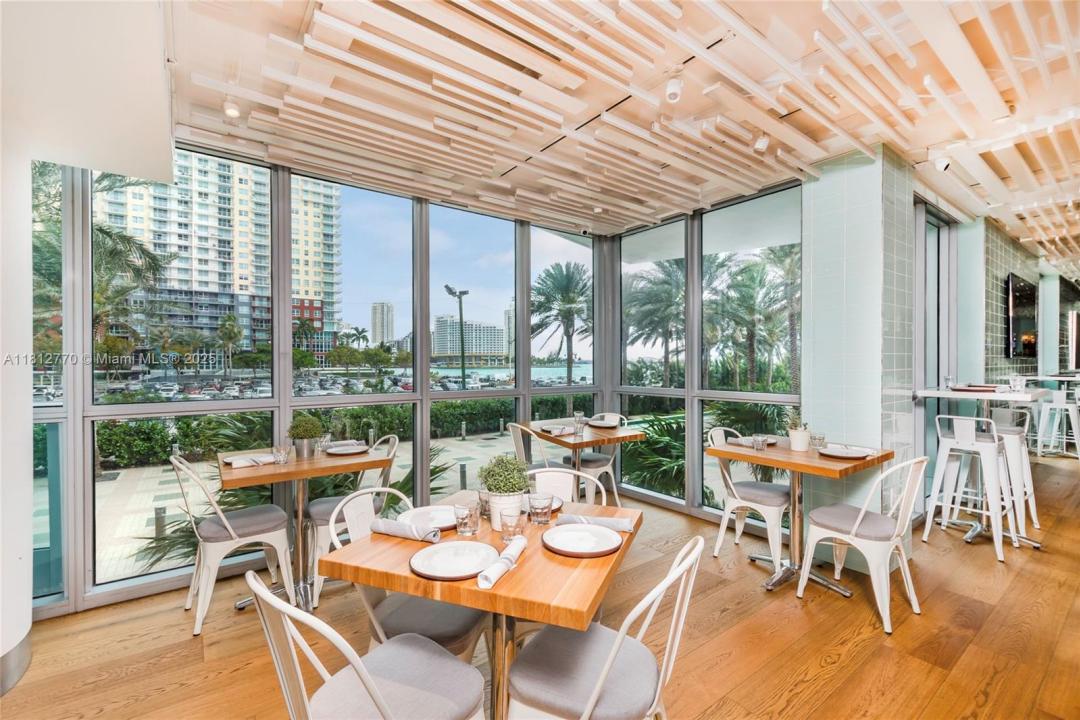 1331 Brickell Bay Dr 1, Miami, Floride 33131, États-Unis