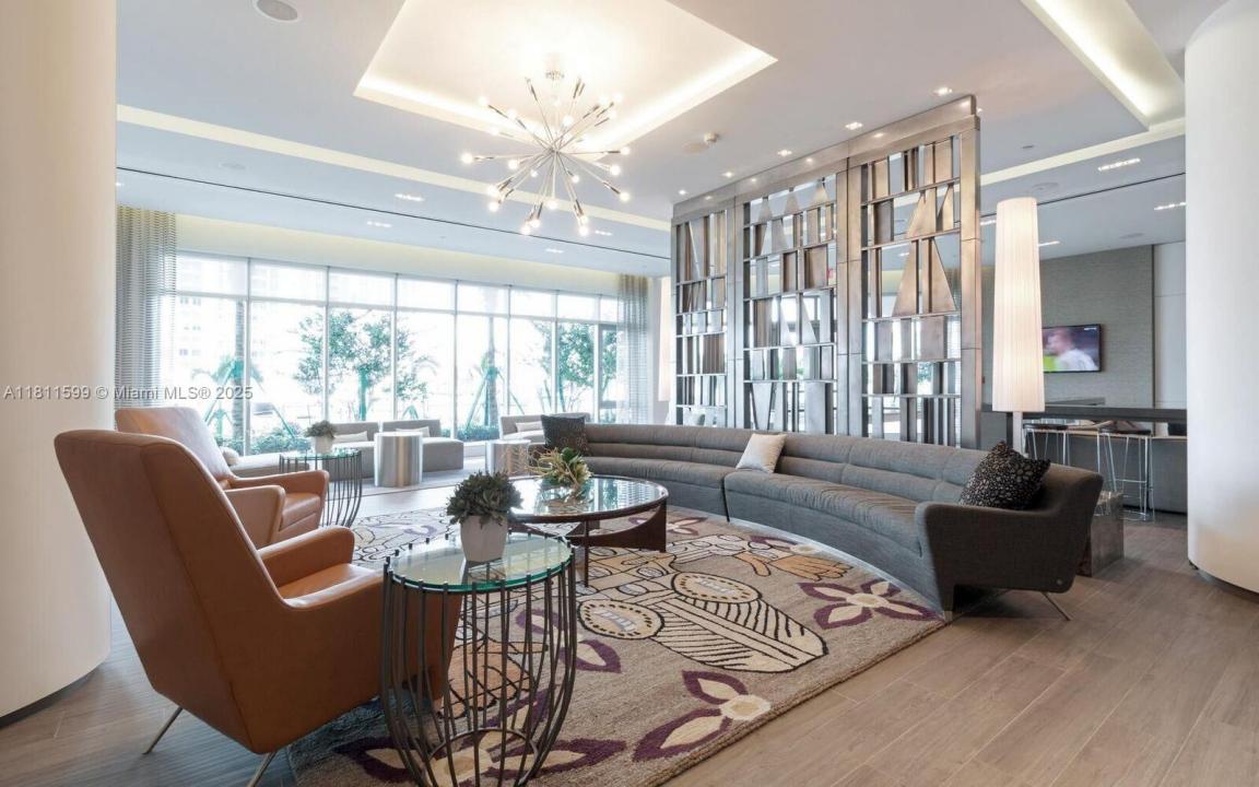 17111 Biscayne Blvd 2103, North Miami Beach, Florida 33160