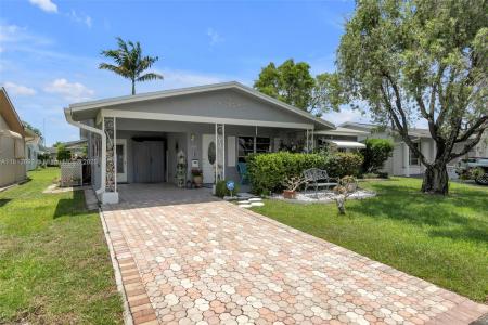 5714 NW 66th Ter, Tamarac, Florida 33321, USA