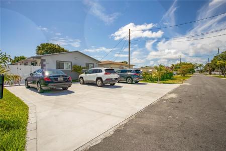 608 NW 4th Ave A, Hallandale Beach, Florida 33009, USA