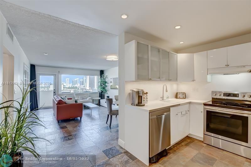 401 Golden Isles Dr 1101, Hallandale Beach, 佛羅里達州 33009, 美國