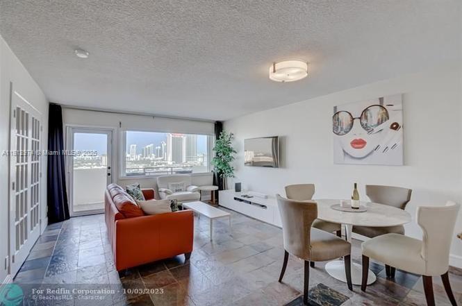 401 Golden Isles Dr 1101, Hallandale Beach, 佛羅里達州 33009, 美國