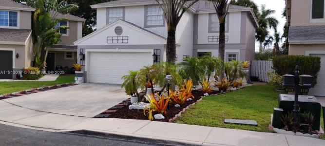 110 E Riverbend Dr, Sunrise, Florida 33326, USA
