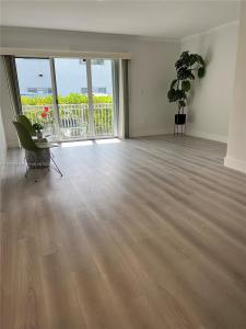 290 Sunrise Dr 1-H, Key Biscayne, Florida 33149, USA