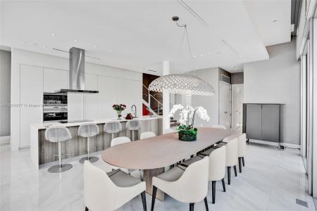 3750 Yacht Club Dr TH1, Aventura, Florida 33180, USA