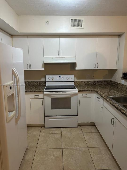 4828 N State Road 7 8107, Coconut Creek, Floride 33073, États-Unis