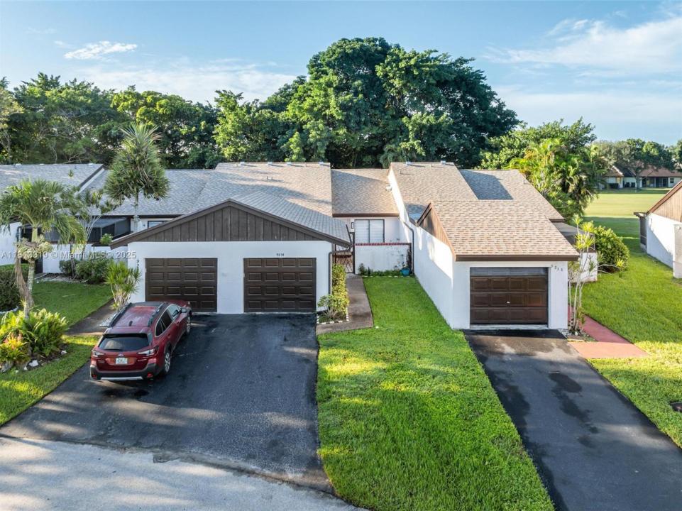 9234 Wedgewood Ln D7, Tamarac, Florida 33321