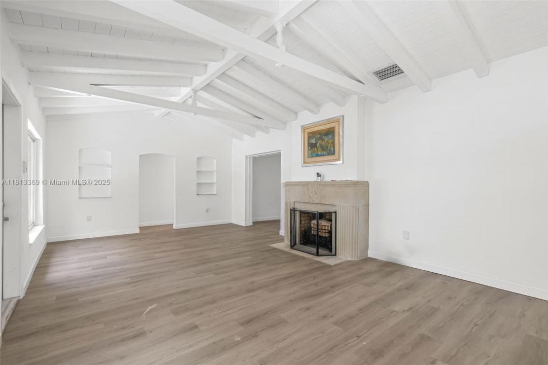 246 NE 103rd St, Miami Shores, Florida 33138, USA