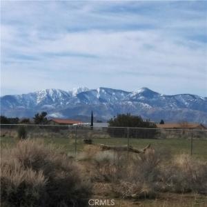 Yucca Terrace Drive, Oak Hills, California 92344