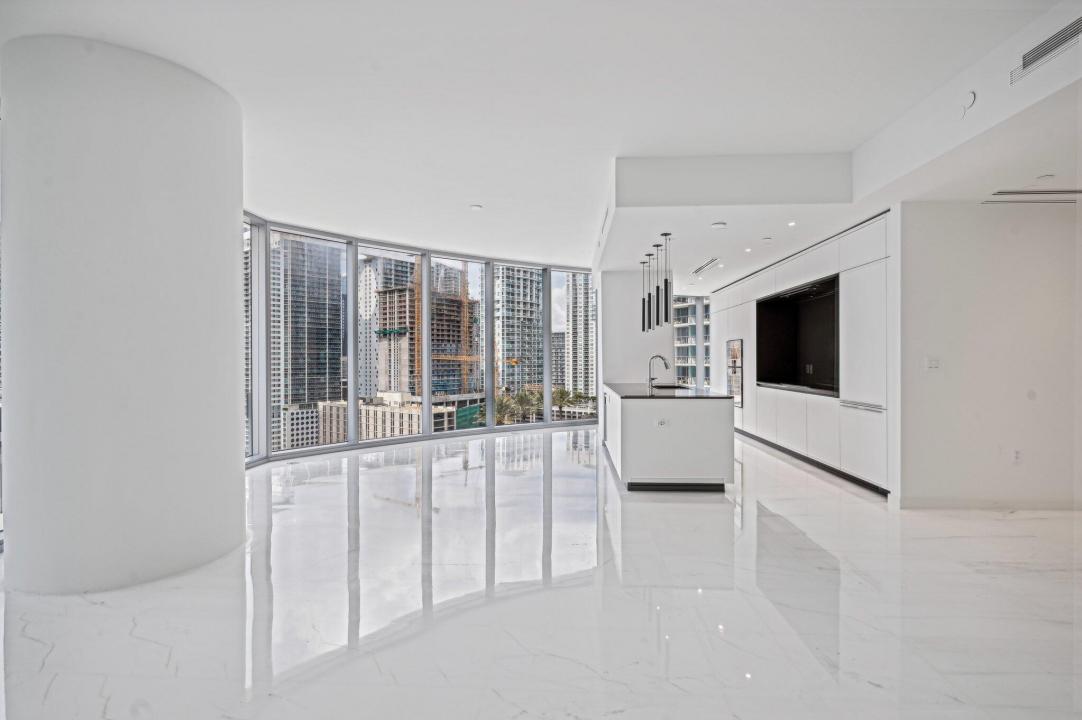 300 Biscayne Blvd Way 1907, Miami, Florida 33131, Estados Unidos