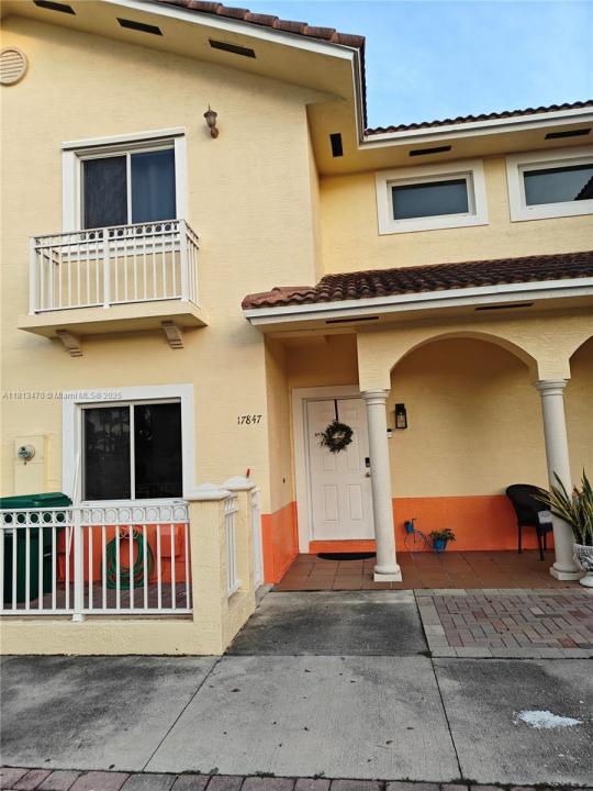 17847 NW 74th Path, Hialeah, Florida 33015, Estados Unidos