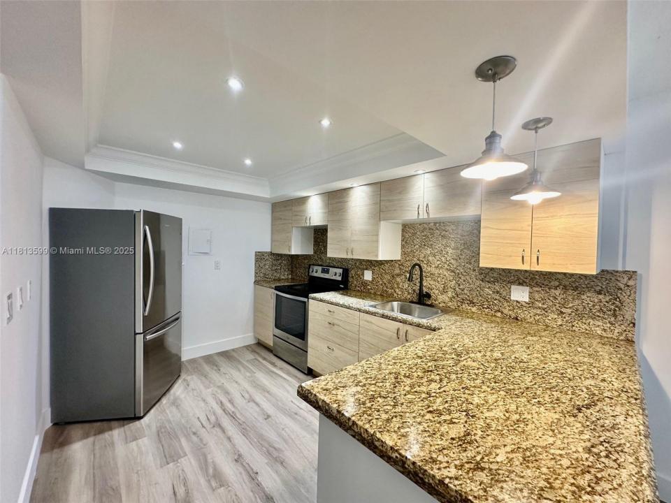 1301 NE Miami Gardens Dr 521 W, Miami, フロリダ 33179, アメリカ合衆国