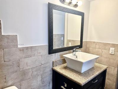 1301 NE Miami Gardens Dr 521 W, Miami, Florida 33179, USA