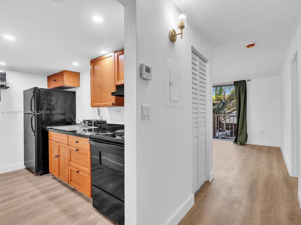 1740 NW N River Dr 219, Miami, Florida 33125, Estados Unidos