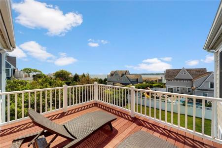 573 Wolcott Avenue, Middletown, RI 02842, USA