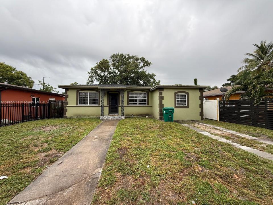 2010 NW 55th Ter 2, Miami, Florida 33142, Estados Unidos