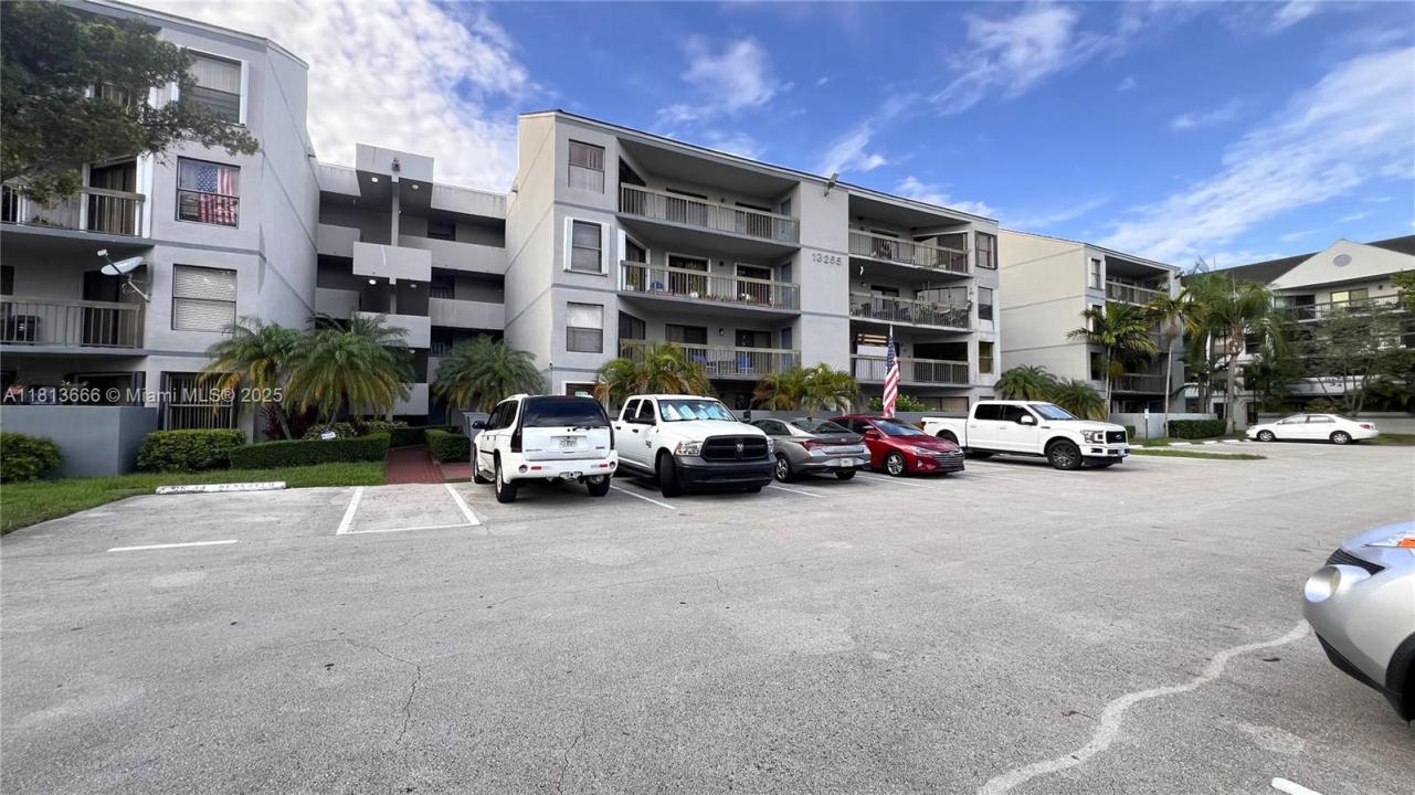 13255 SW 88th Ln 408-CS, Miami, Florida 33186, Stati Uniti