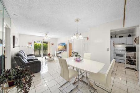4709 NW 7th St 405-9, Miami, Florida 33126, USA