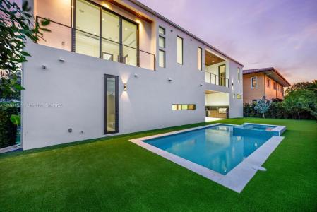 4231 SW 11th St, Miami, Florida 33134, USA