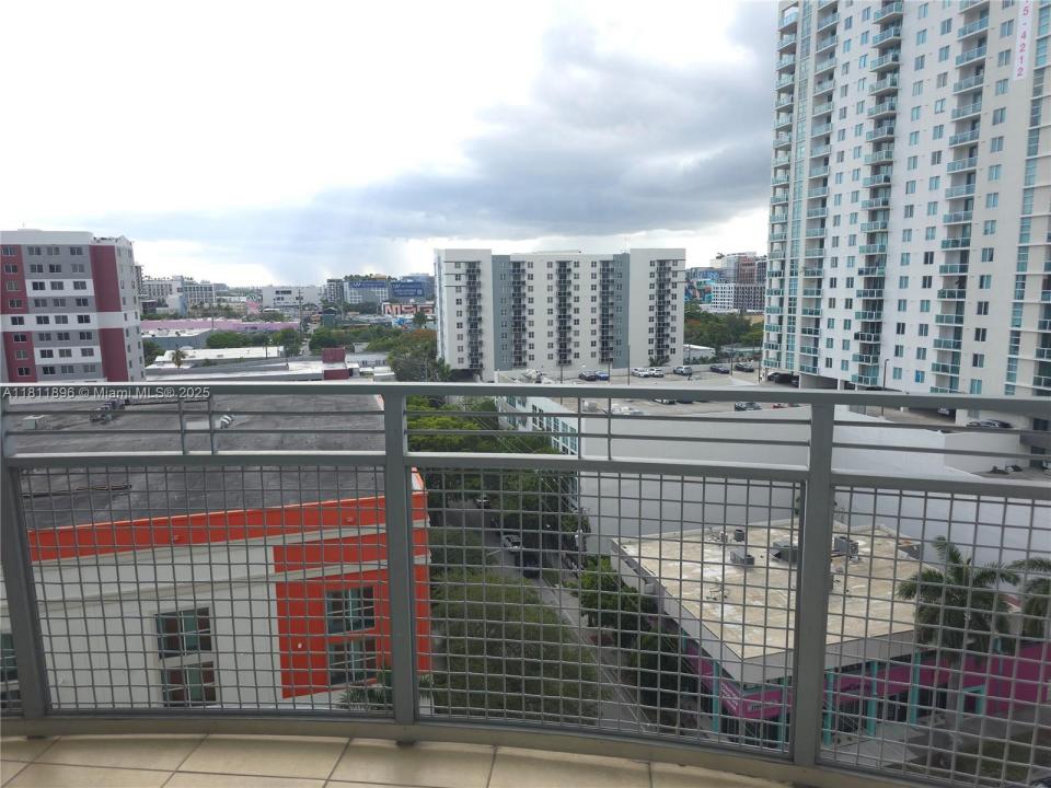 350 NE 24th St 1008, Miami, Florida 33137, USA