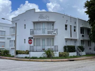320 80th St 6, Miami Beach, Florida 33141, USA