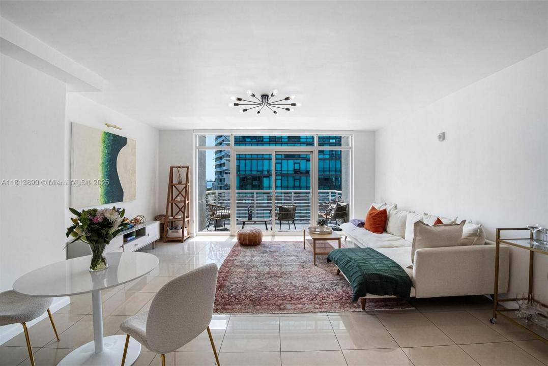 3250 NE 1st Ave 1117, Miami, Florida 33137, Amerika Birleşik Devletleri