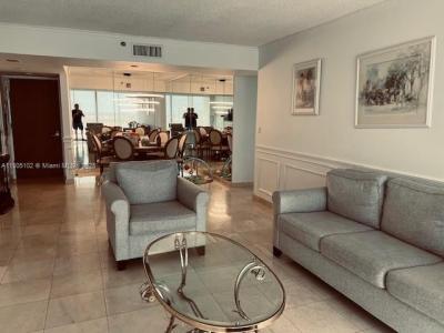 1000 W Island Blvd 2412, Aventura, Florida 33160, USA