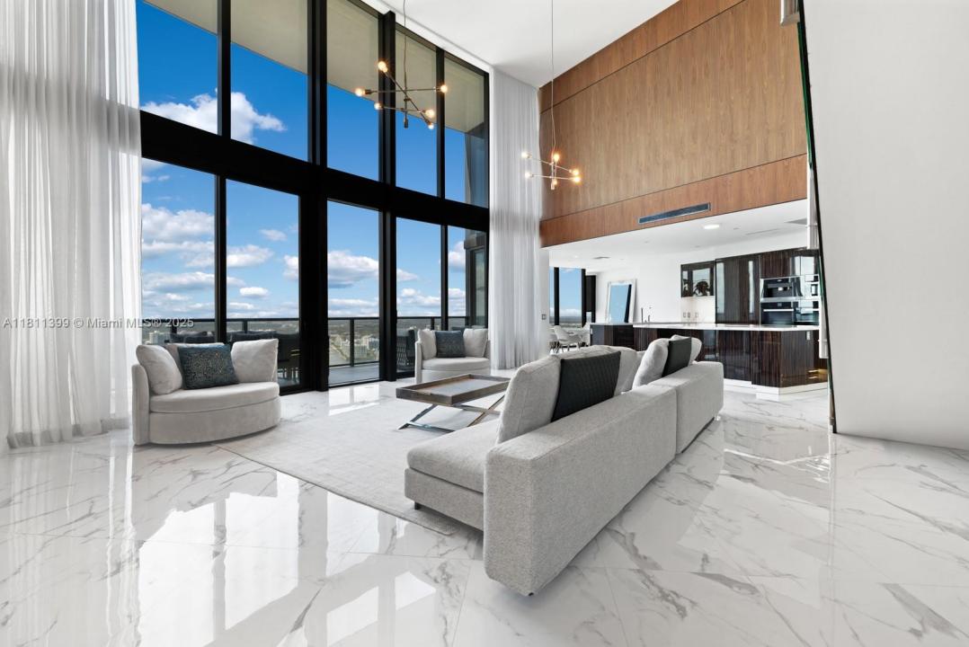 18555 Collins Ave 4603, Sunny Isles Beach, Floryda 33160, USA
