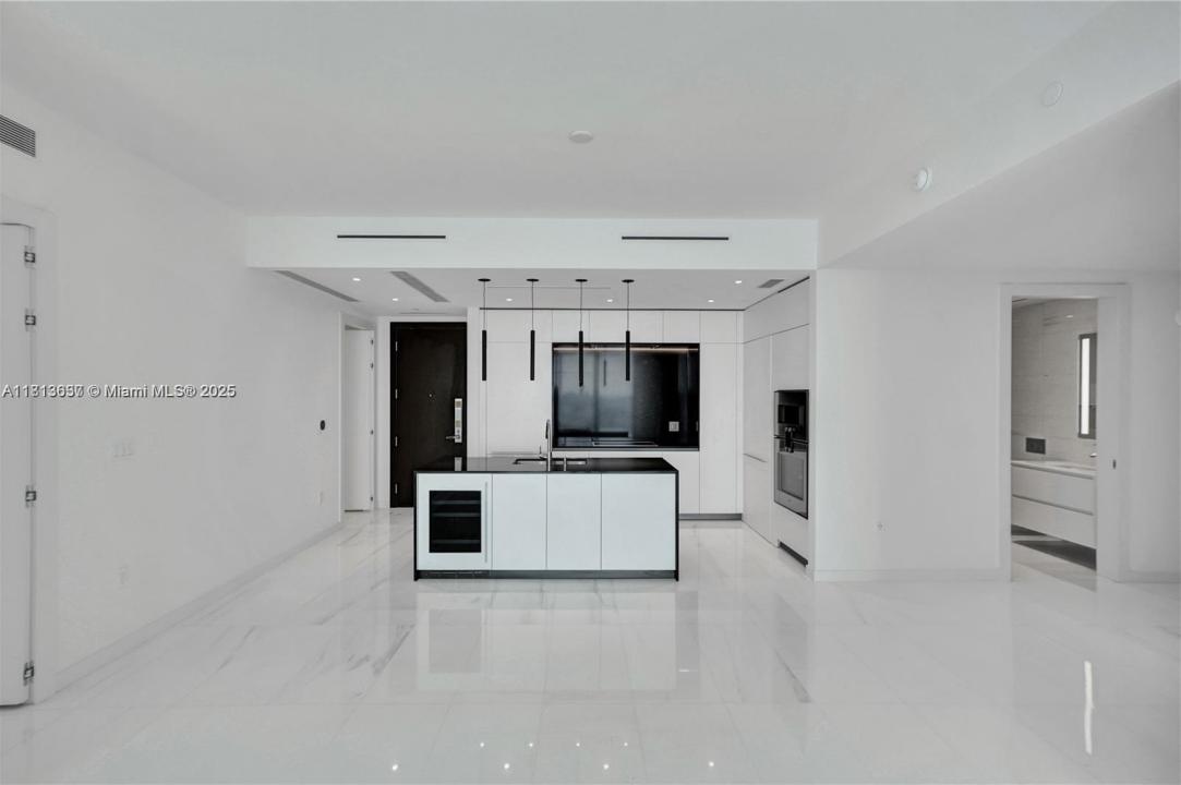 300 Biscayne Blvd Way 1705, Miami, 佛罗里达州 33131, 美国
